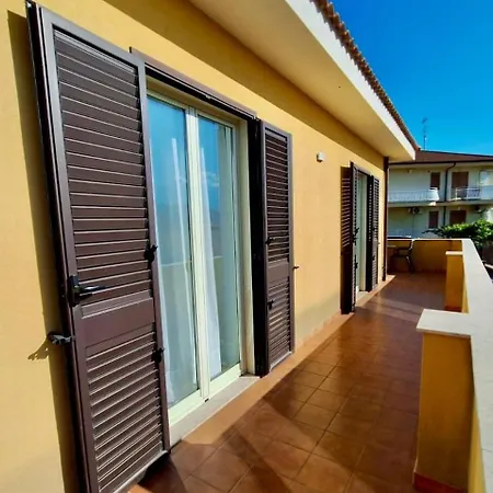 Lemon House Apartment
